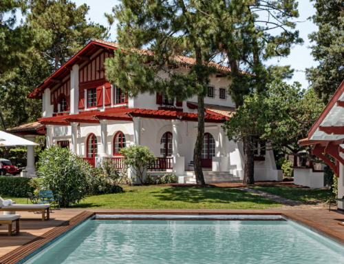 Les Bords du Lac (Iconic House) – Location de villa de luxe